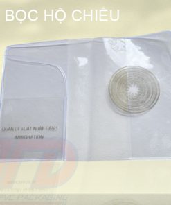 vo-boc-ho-chieu-trong-dong